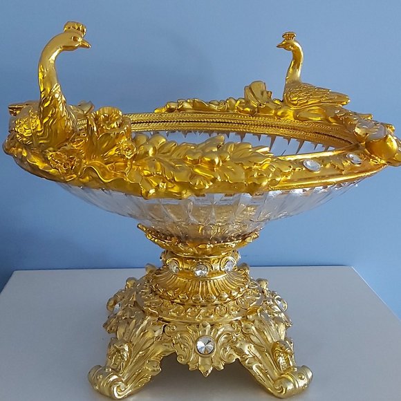Decorated Peacock Bowl - Picture 1 of 1